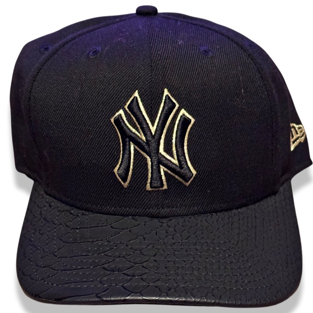 New Era NY Yankees “Watch The Throne” Black SnapBack w/ Faux Snakeskin Brim